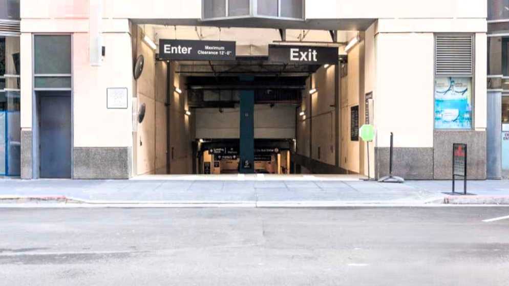 Rincon Garage - 121 Spear Street Parking