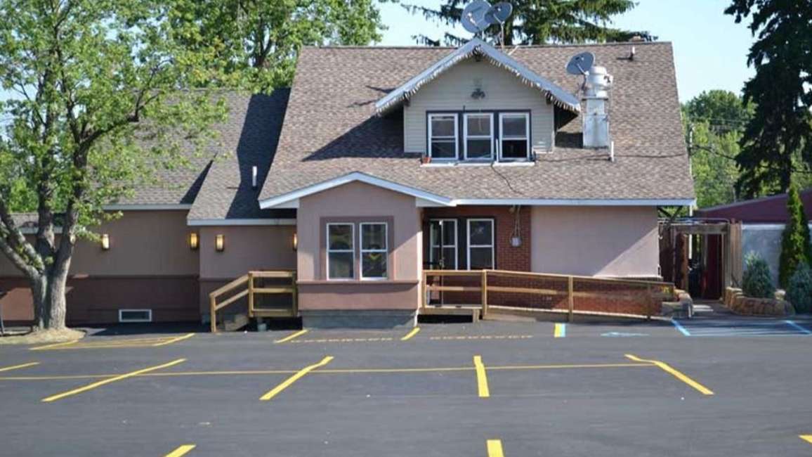 Latham Inn ALB Airport Parking
