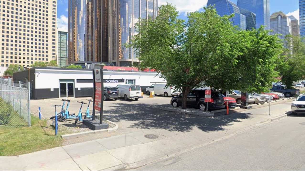 730 10th Ave SW - Impark Lot 385