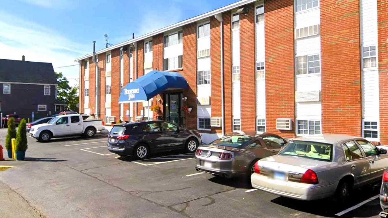 309 American Legion Hwy Parking