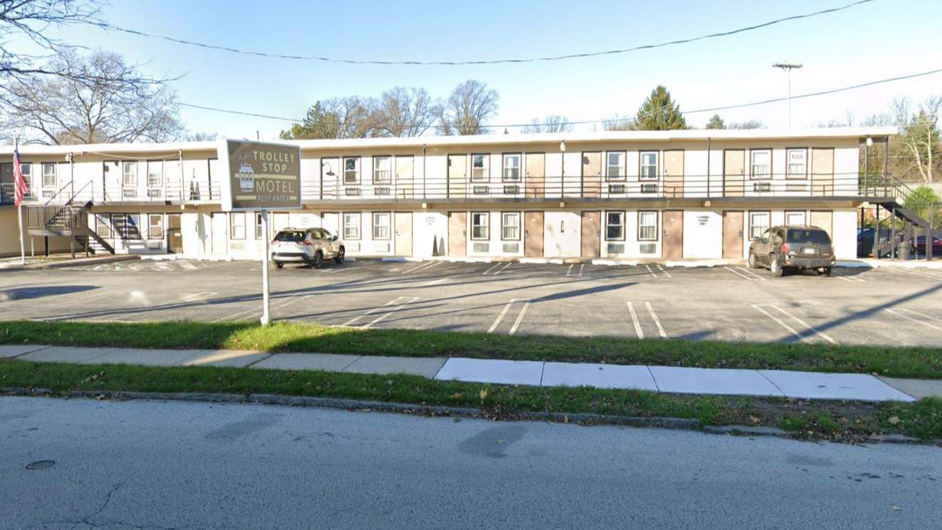 427 E State St Parking