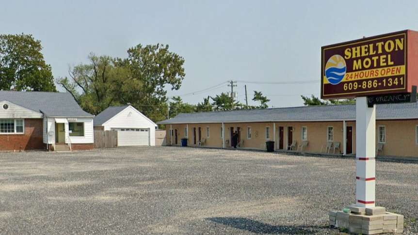 1410 NJ 47 Parking