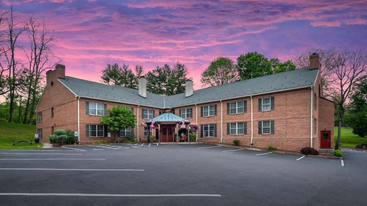 1609 Baltimore Pike Parking