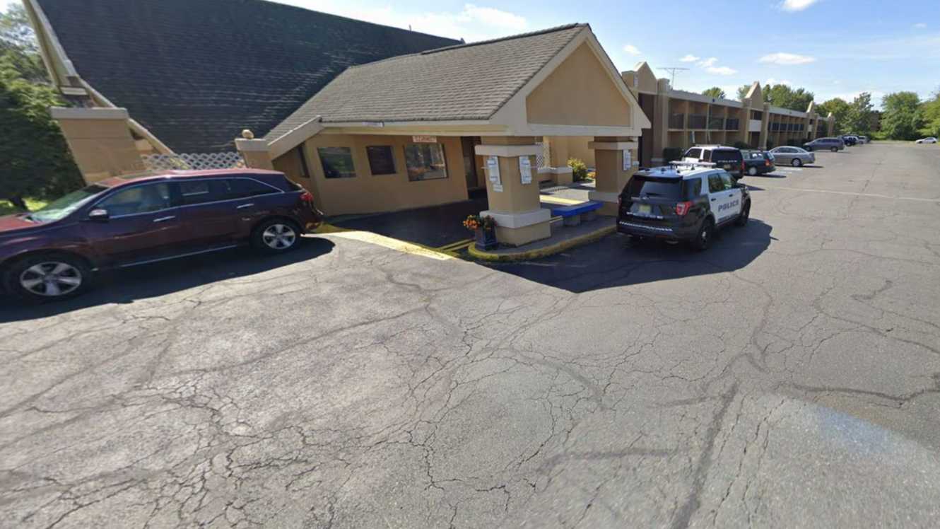 1245 NJ 10 Parking