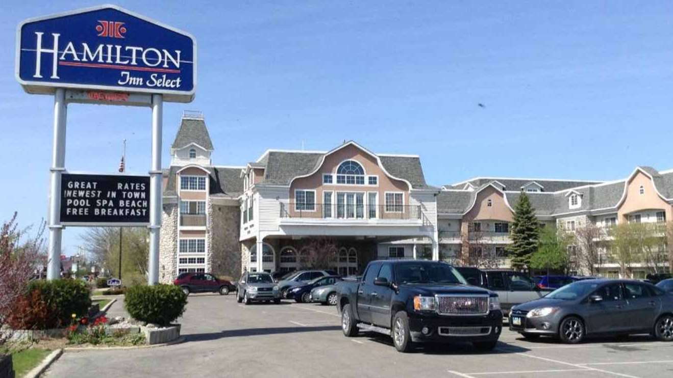 701 S Huron Ave Parking