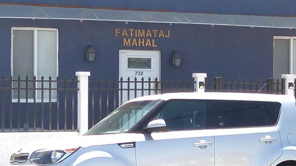 732 NW 13th St Parking