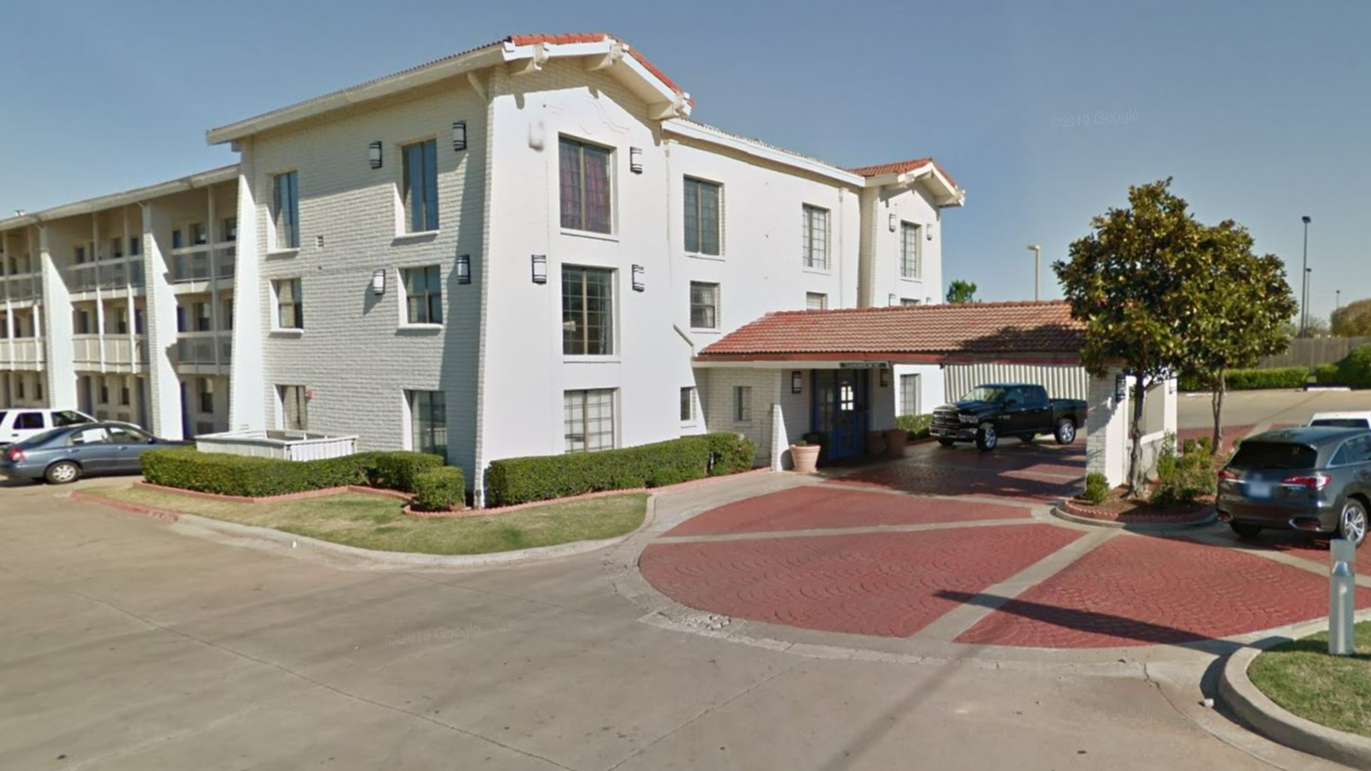 5501 Tinker Diagonal St Parking