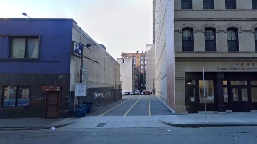 33 Essex Street Parking
