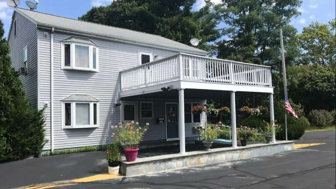 7 Depot St Parking