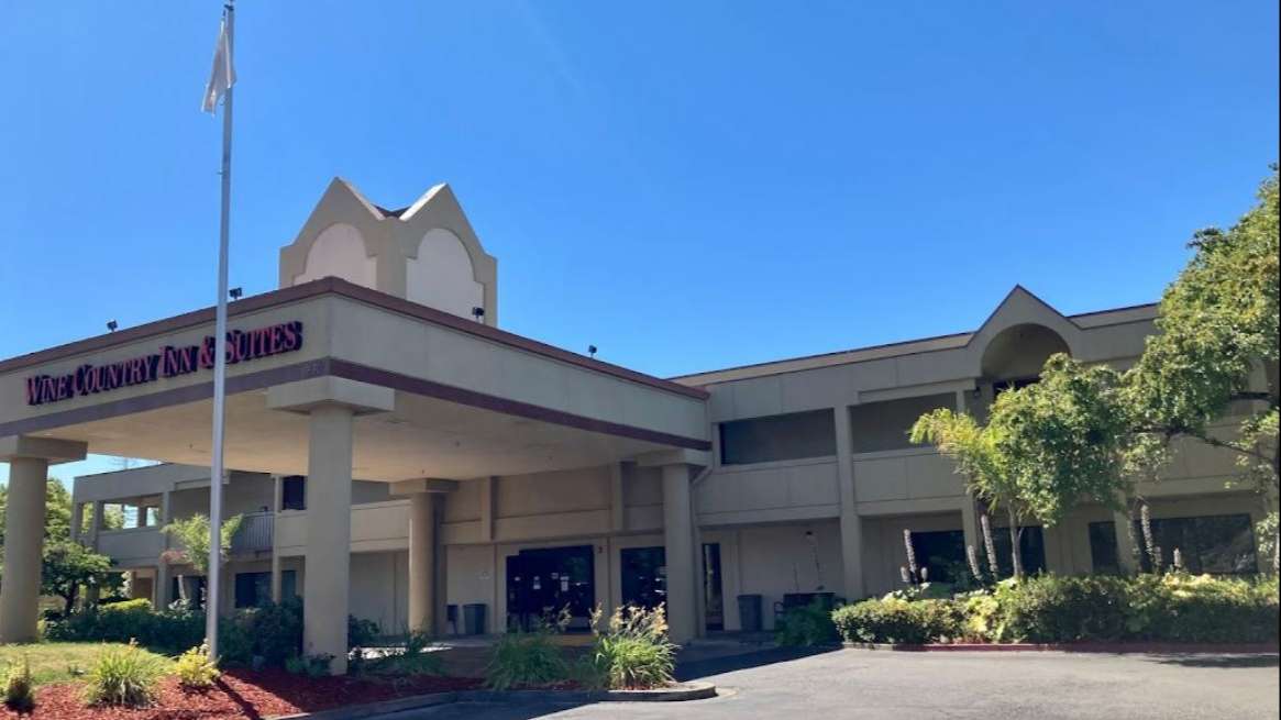 870 Hopper Avenue (Wine Country Inn) Garage