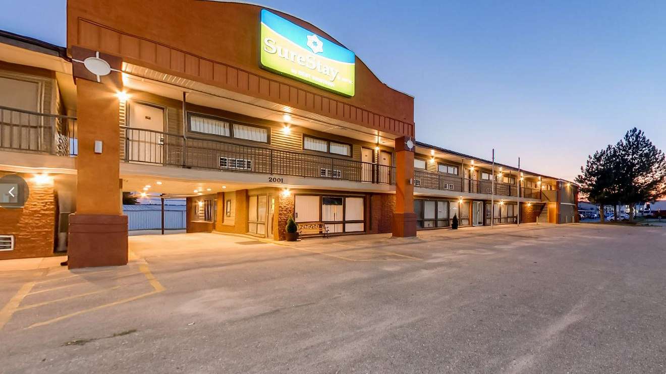 SureStay Hotel- 2001 W O St Garage