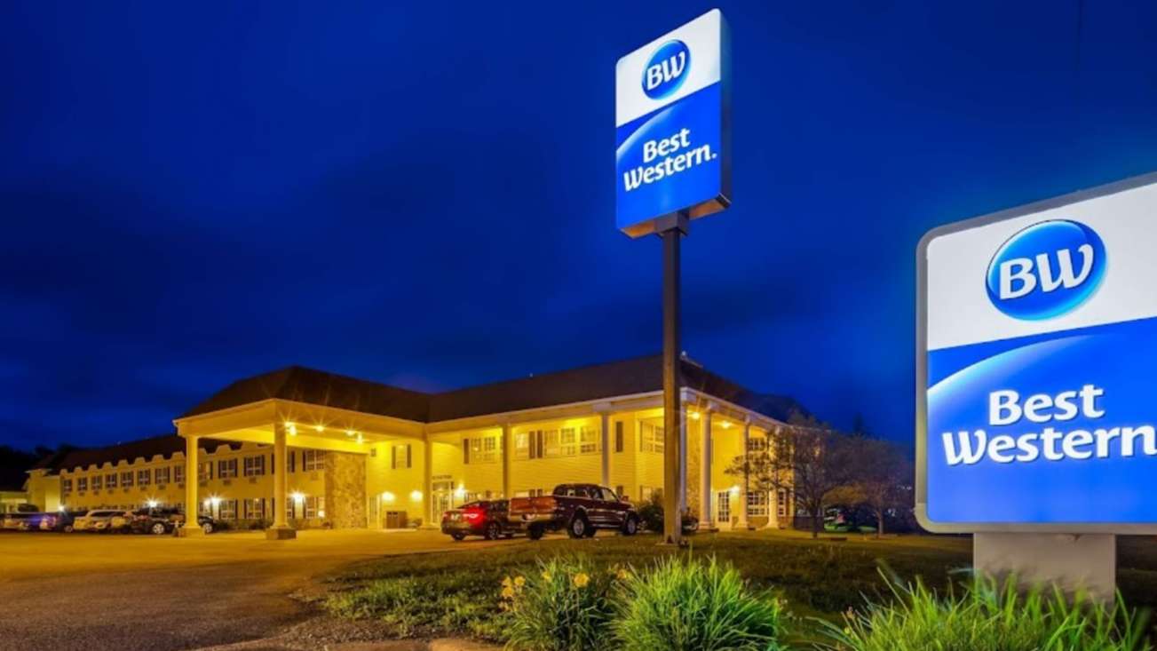 Best Western-4335 Interstate 75 Business Spur Garage