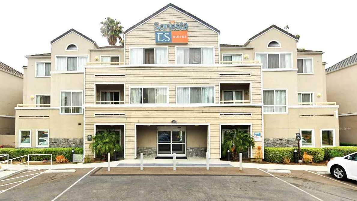 11002 Rancho Carmel Dr (Sonesta ES Suites) Garage