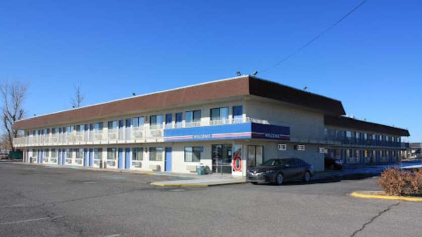 Motel 6 - 1860 E Main St Garage