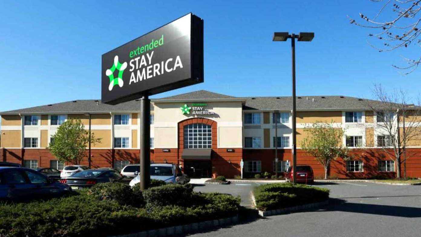 Extended Stay America - 410 S Randolphville Rd Garage