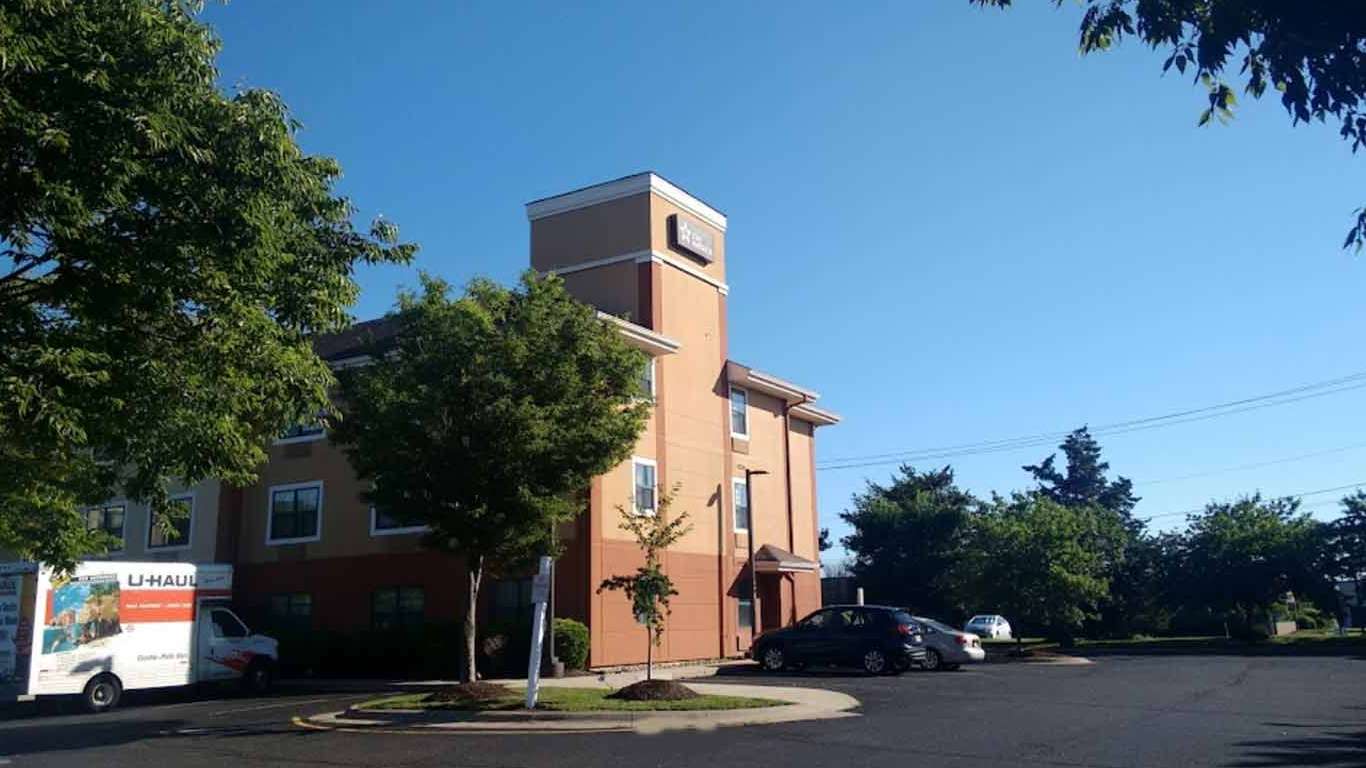 Extended Stay America - 30 Worlds Fair Dr Garage