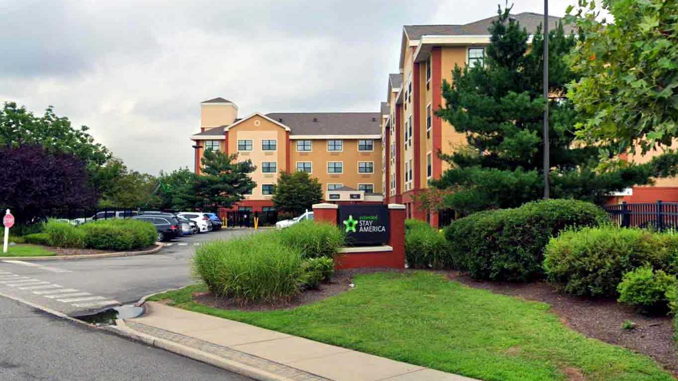 Extended Stay America - 45 International Blvd Garage