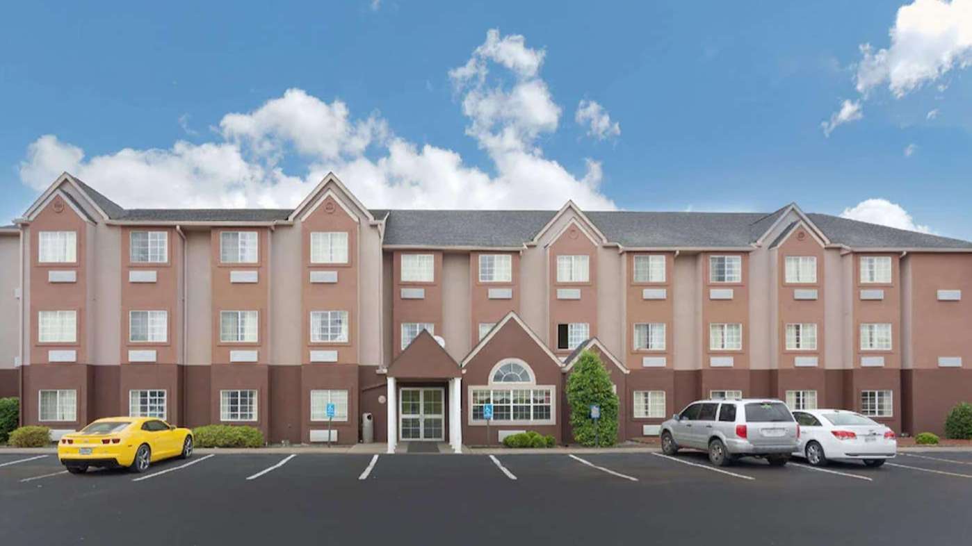 Microtel Inn and Suites - 11130 Oak St Garage