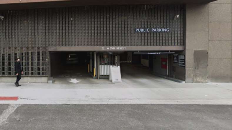221 W 2nd St Garage