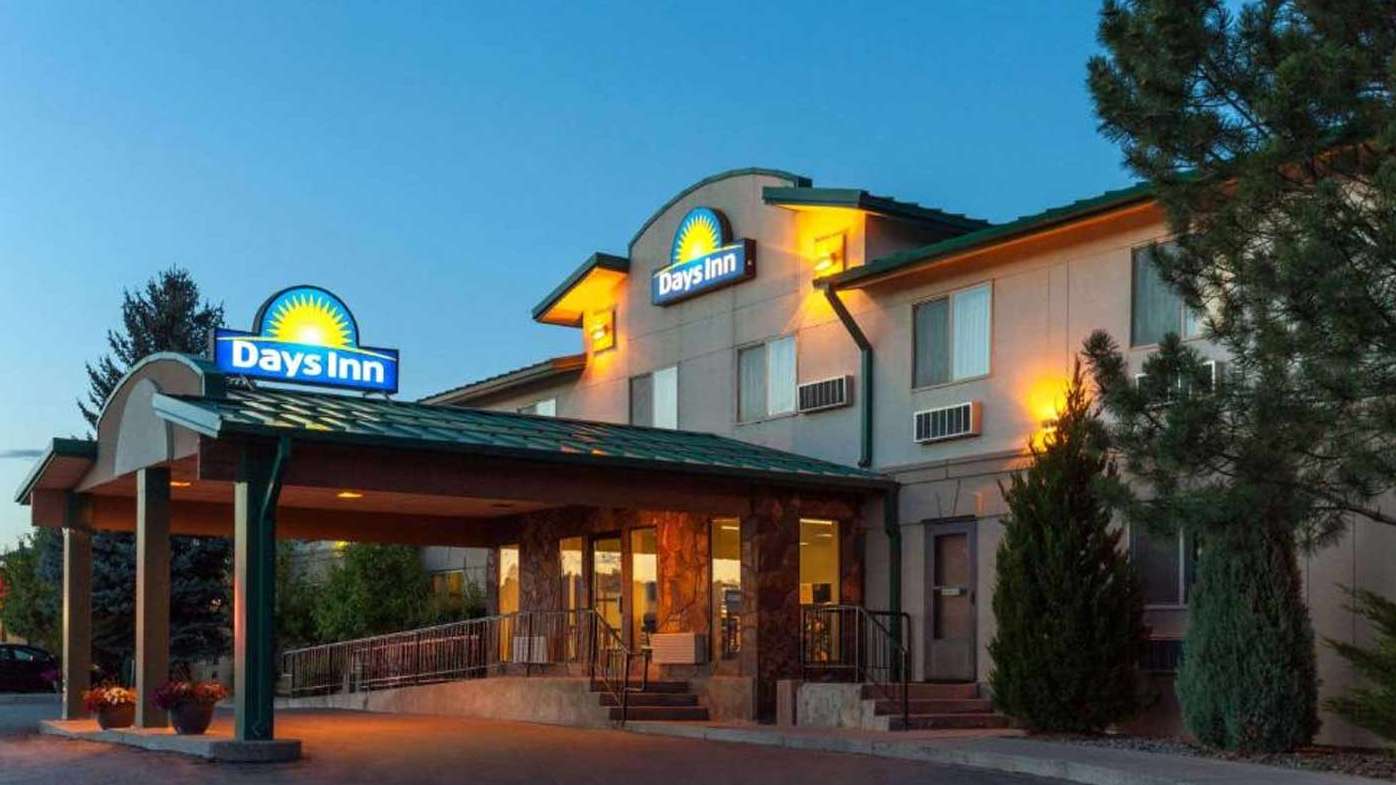 Days Inn by Wyndham - 8600 Truck Stop Rd Garage