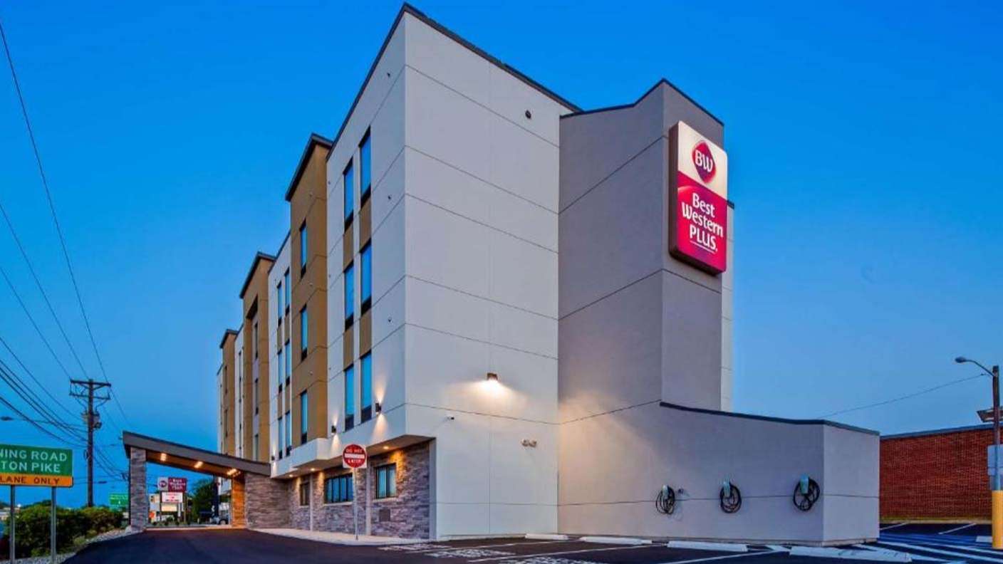 Best Western Plus Philadelphia - 7050 Kaighns Ave Garage