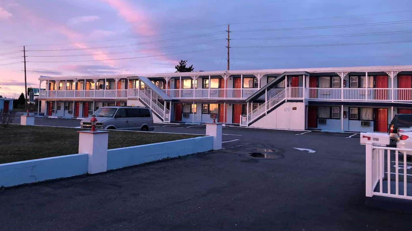 New Sea Breeze Motel - 7080 E Black Horse Pike Garage