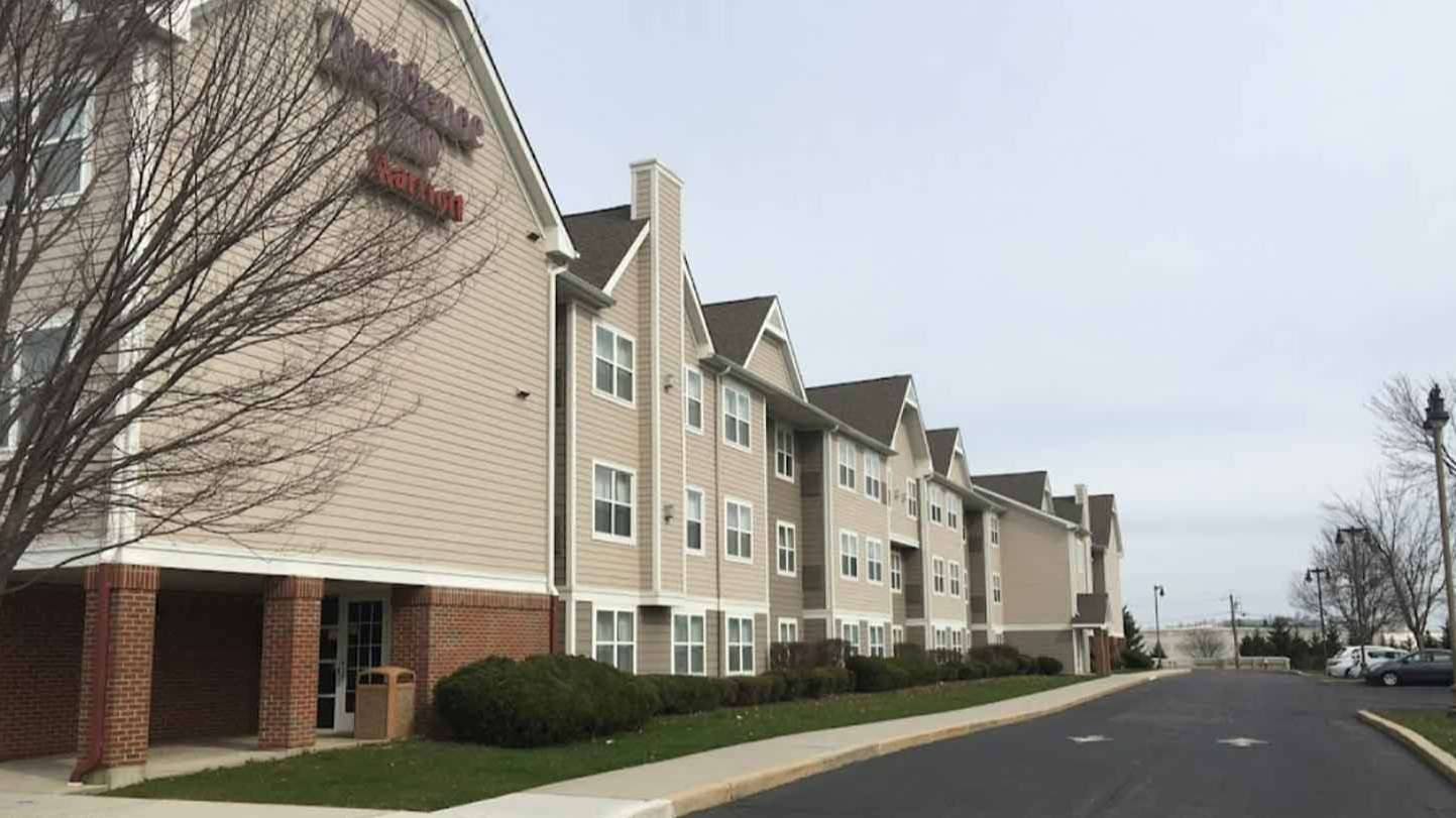 Residence Inn by Marriott - 2662 US-130 Garage