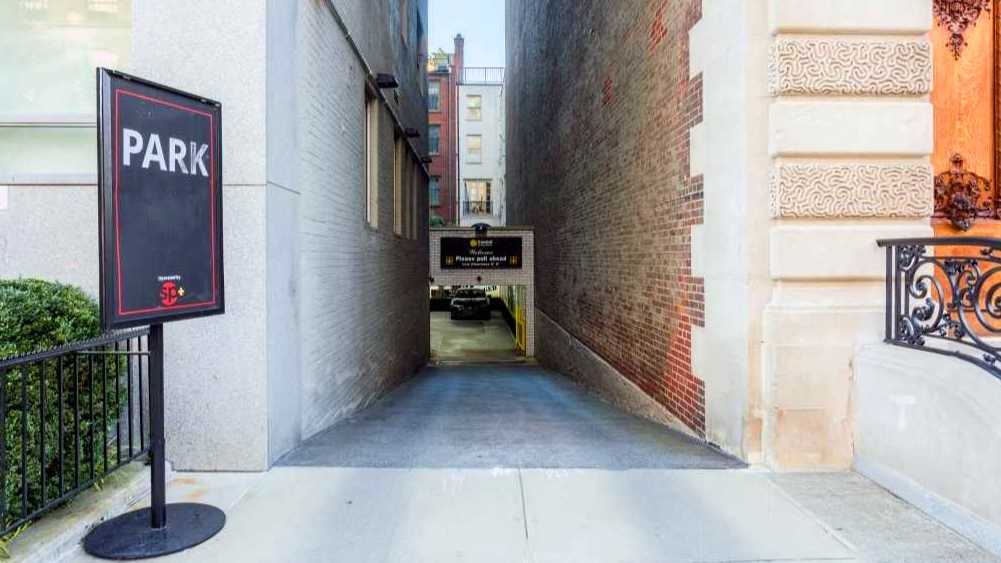 910 5TH AVENUE GARAGE