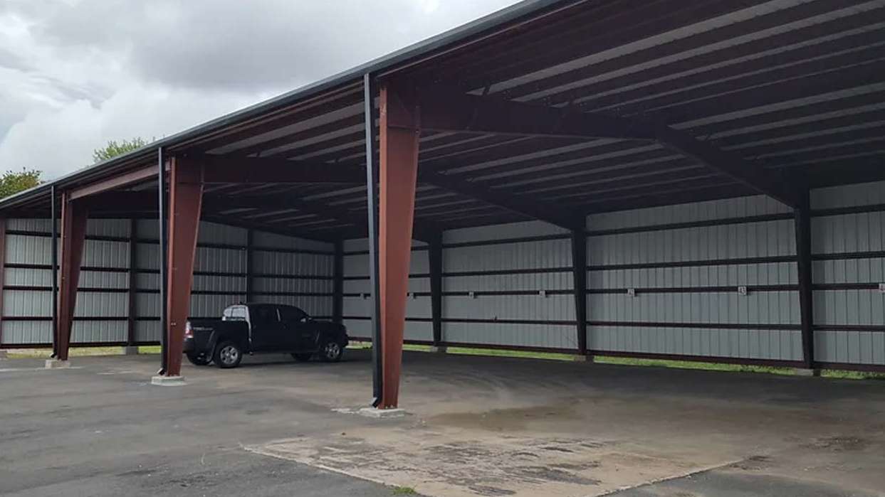 Moore Space - 1618 Callaway Dr Garage
