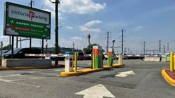 VICTORIA PARKING (EWR)