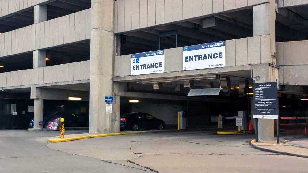 CTA Blue Line Cumberland Garage