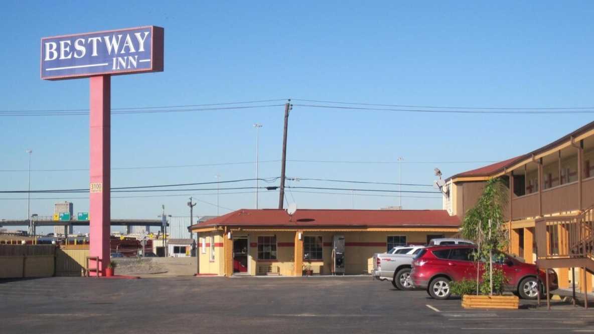 Super 6-3100 Holmes Rd Garage