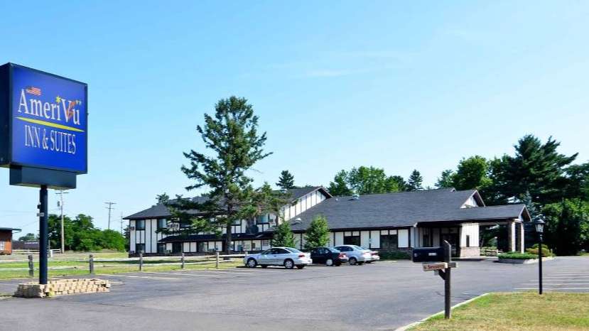 10444 State Rd 27 (Americas Best Value Inn ) Garage