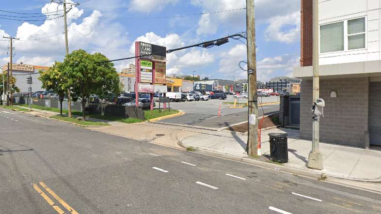 524 Rhode Island Ave NE - P2425