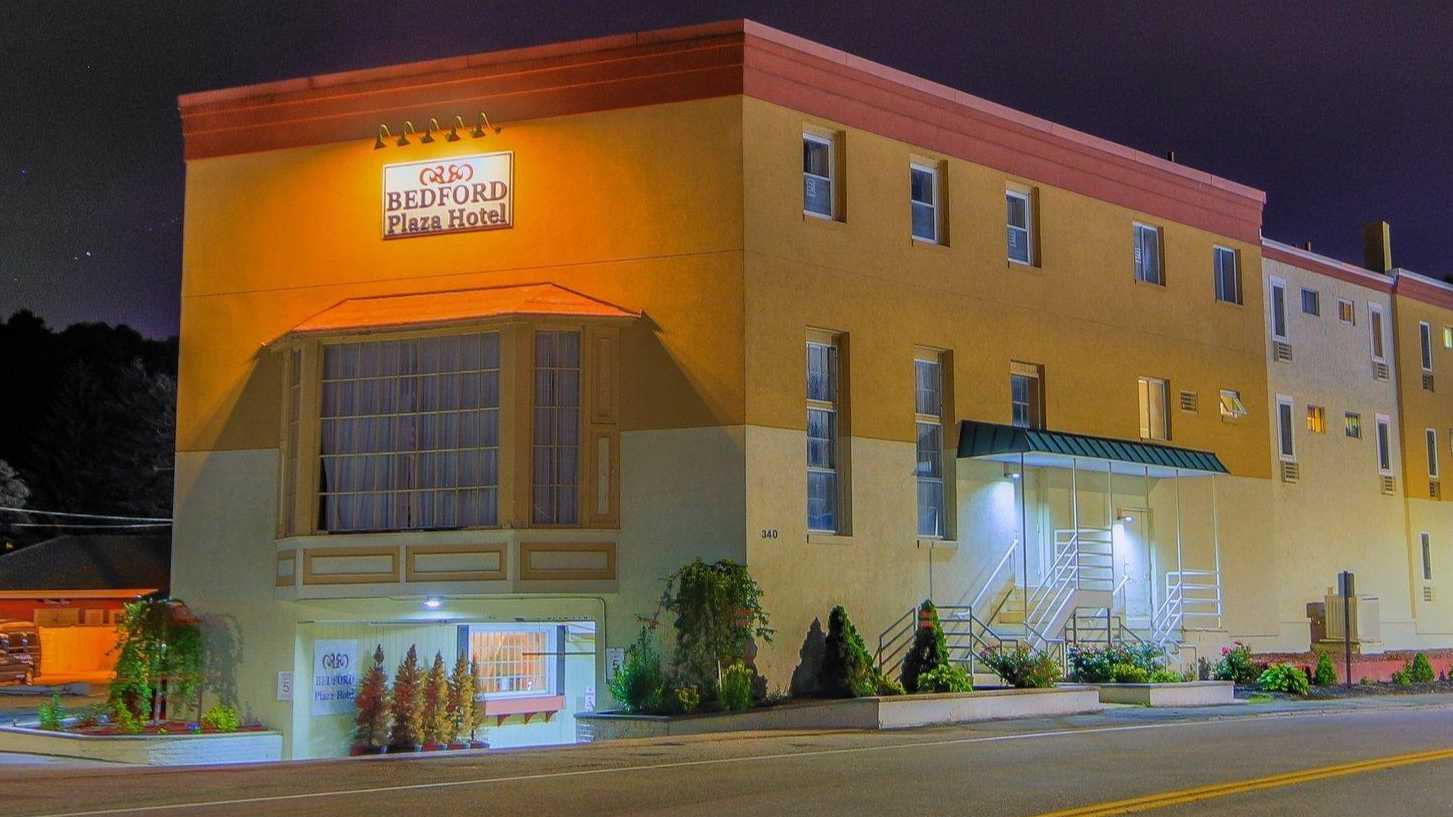 Find Best Hourly Parking Near Bedford Plaza - Boston 340 Great Rd Garage Book Hourly Parking in Bedford Plaza - Boston 340 Great Rd Garage