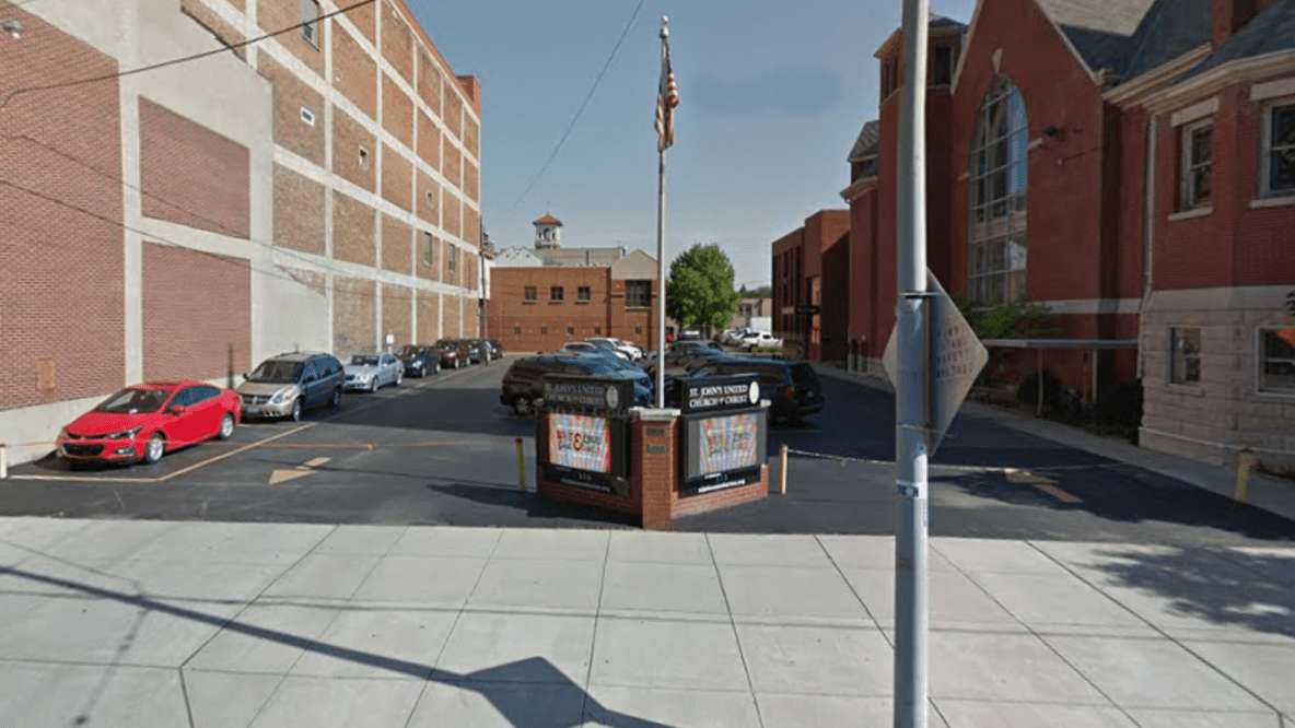 Find Best Hourly Parking Near 515 E 3rd St Garage Book Hourly Parking in 515 E 3rd St Garage
