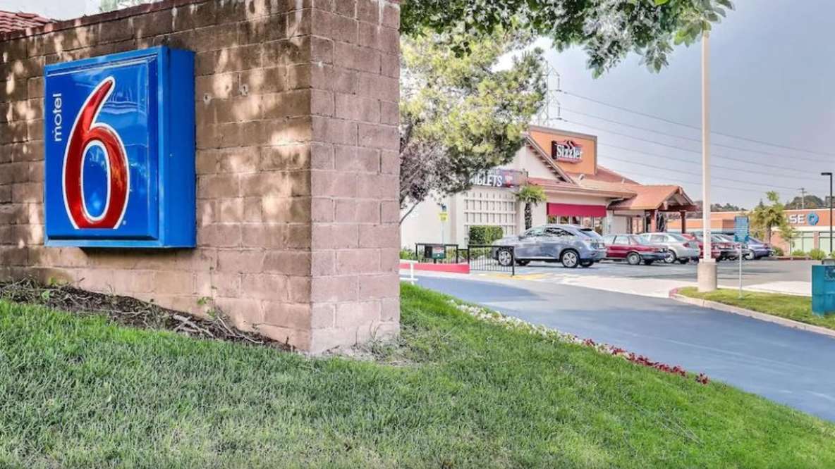 1501 Fitzgerald Dr (Motel 6) Garage