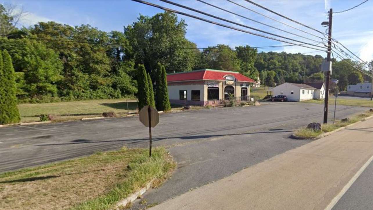 Find Best Hourly Parking Near Old Town Motel - 825 NJ 57 Garage Book Hourly Parking in Old Town Motel - 825 NJ 57 Garage