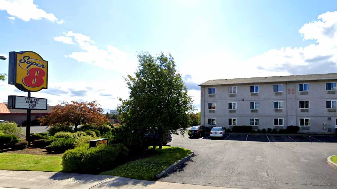 Find Best Hourly Parking Near Super 8 RDM Book Hourly Parking in Super 8 RDM