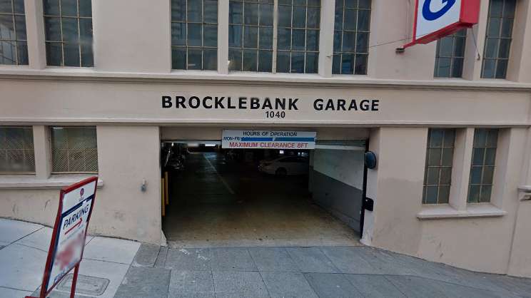 1040 Sacramento St. - Brocklebank - Valet Garage