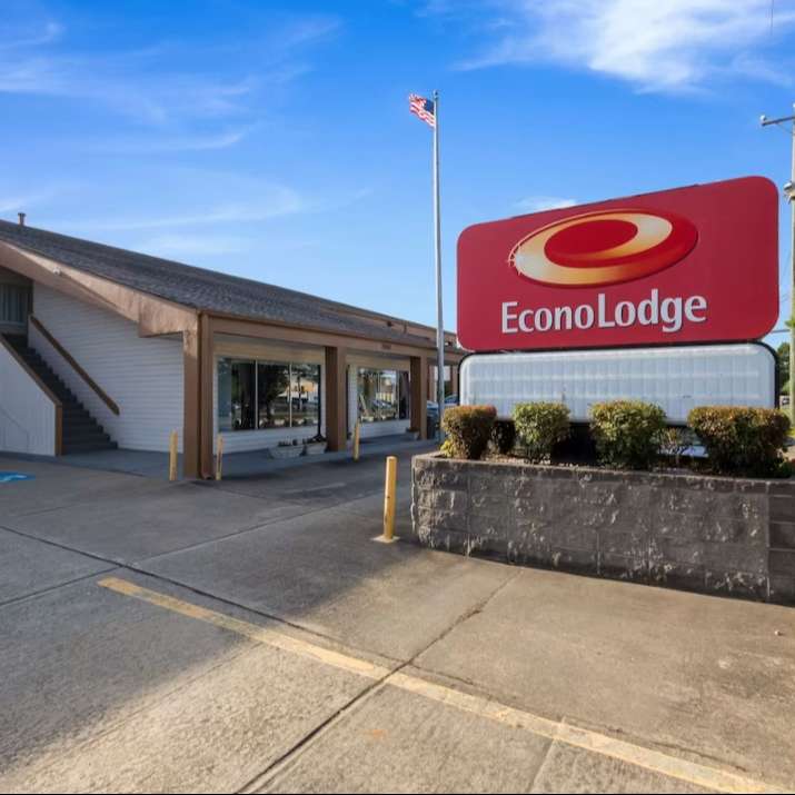 Econo Lodge ORF Airport Parking
