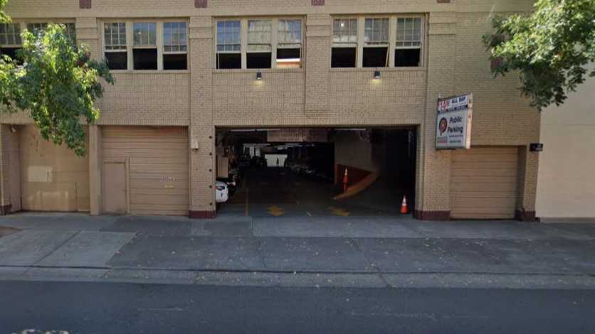830 L St. (Fahn Garage) Garage