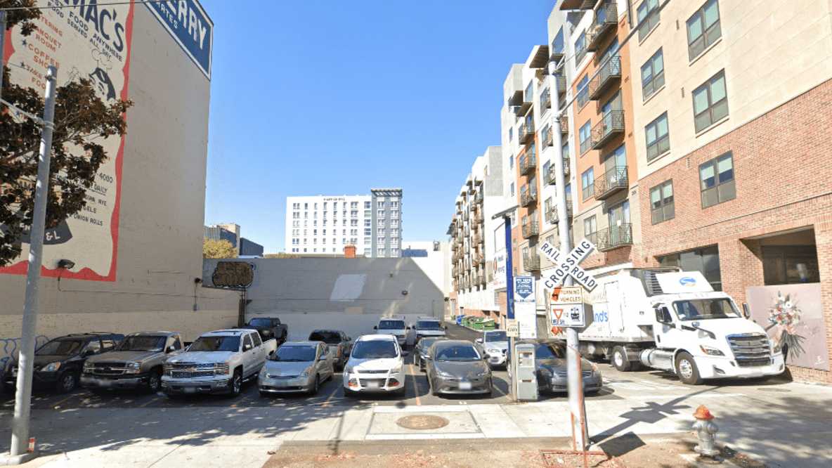 1166 8th St. (Berry Lot) Parking