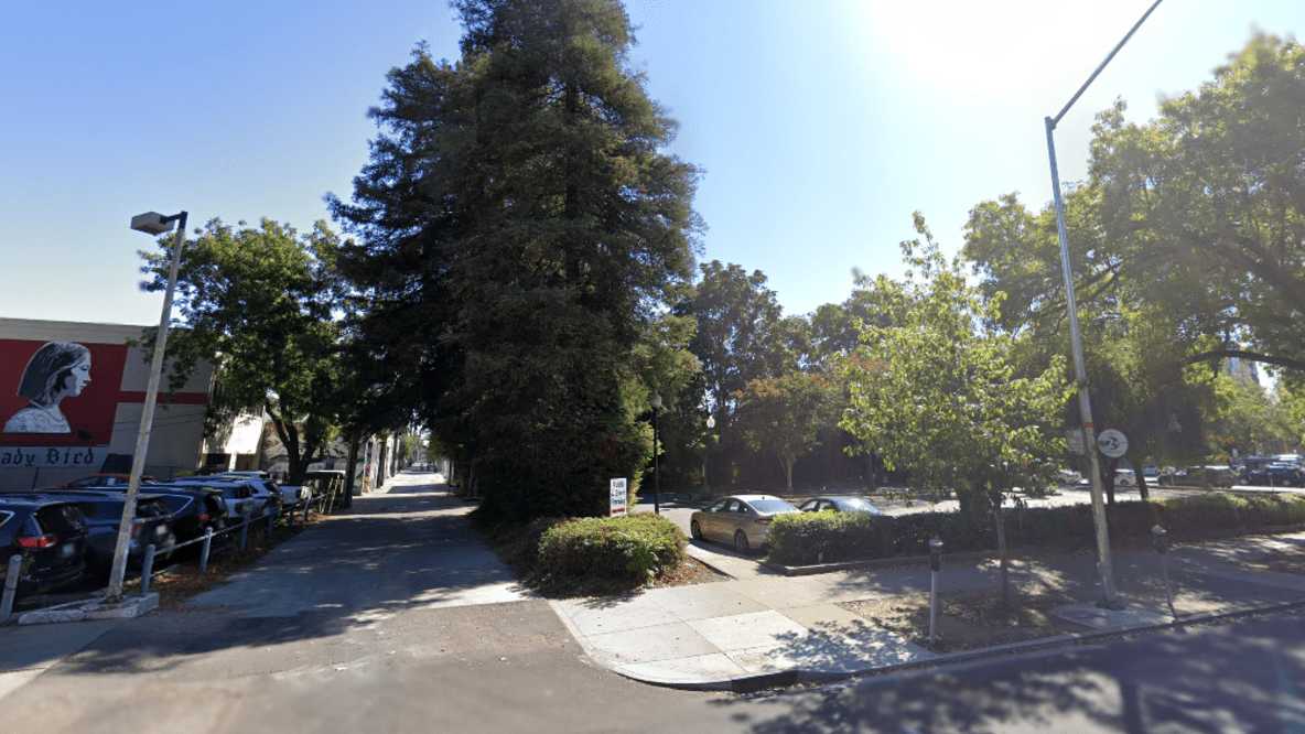 957 16th St. (Memorial Lot) Parking