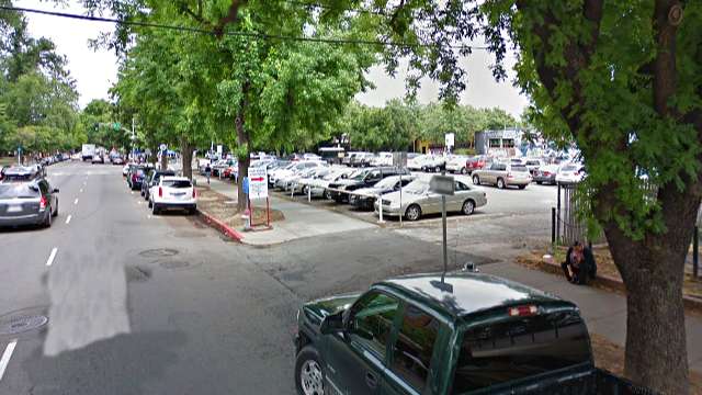 1017 Lincoln Hwy. (Tarp Lot) Garage