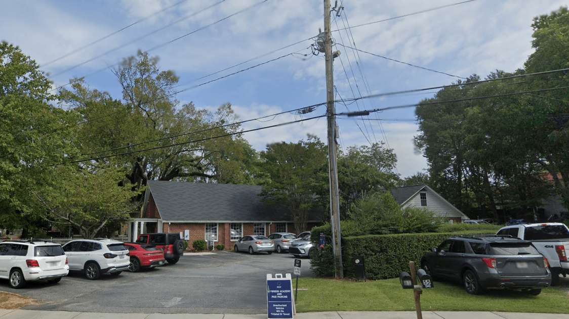 61 Canton St Parking