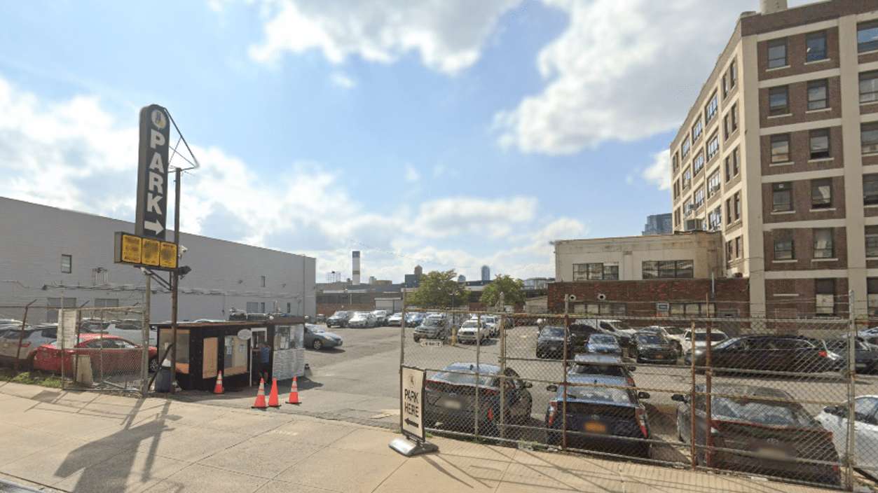 30-15 48th Ave Parking