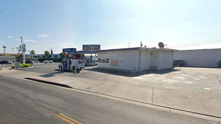 16130 W Ventura Boulevard (Woodrise) Parking