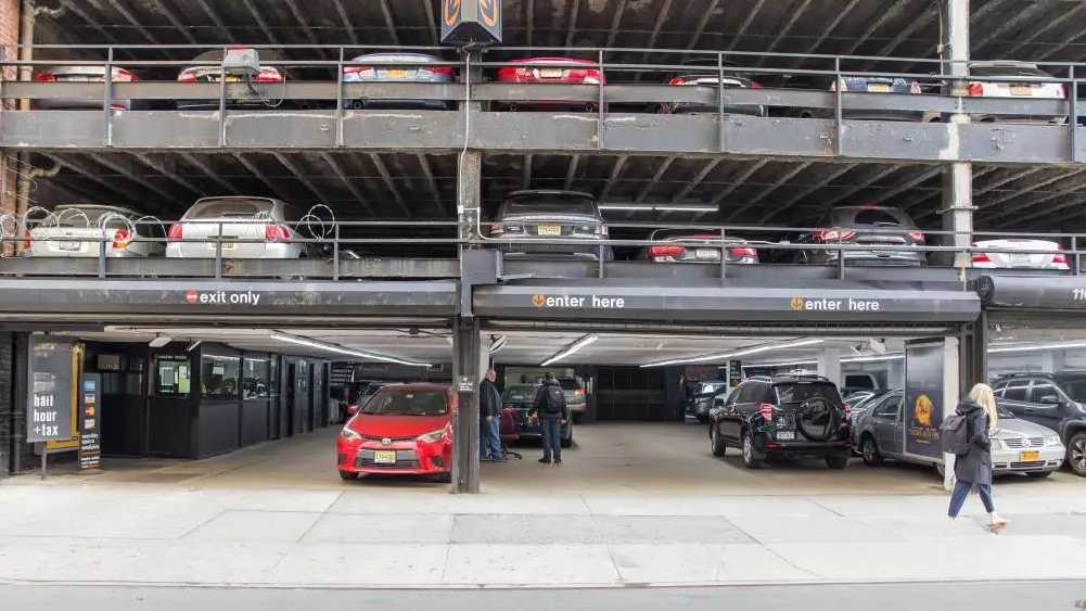 110 E 16th St.- Union 16 Parking