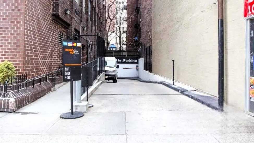 401 2nd Ave.- Gramercy 24 Parking